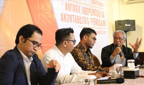 Independensi adalah Kewajiban, Bukan Hak Independensi adalah Kewajiban, Bukan Hak