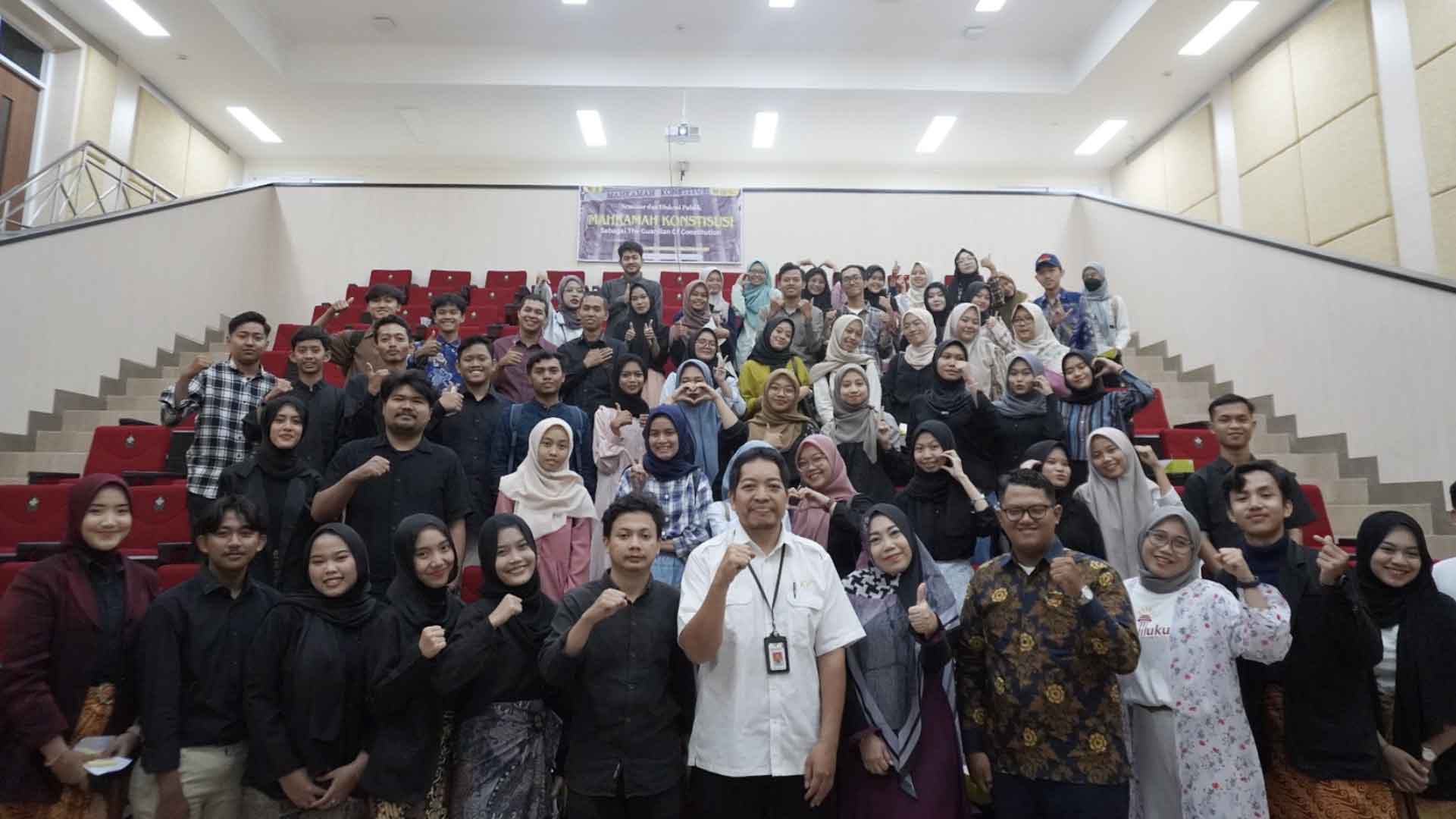 Akademisi Berharap KY Kembali Berwenang Awasi Hakim MK Akademisi Berharap KY Kembali Berwenang Awasi Hakim MK