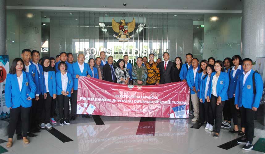KY Ajak Mahasiswa FH Dwijendra Bantu Lakukan Pemantauan dan Pengawasan Hakim KY Ajak Mahasiswa FH Dwijendra Bantu Lakukan Pemantauan dan Pengawasan Hakim
