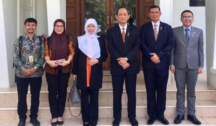 Laos Pelajari Sistem Pengawasan Hakim di Indonesia Laos Pelajari Sistem Pengawasan Hakim di Indonesia
