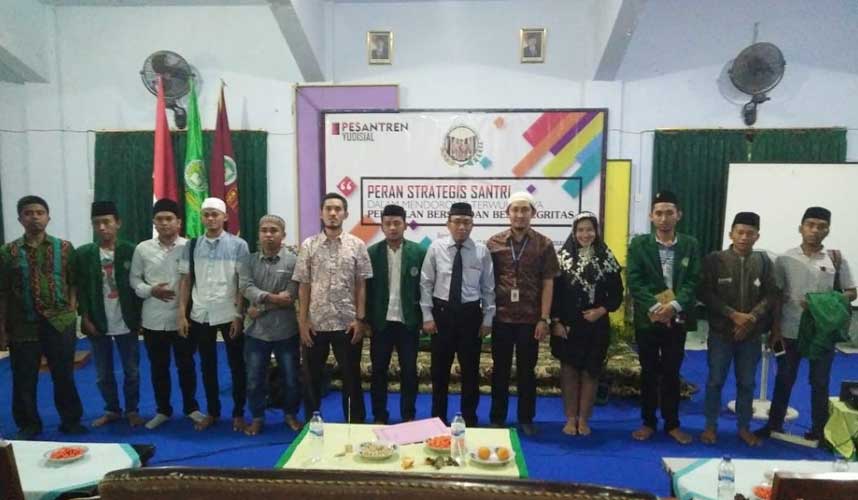 Penghubung KY Jatim Gelar Pesantren Yudisial Penghubung KY Jatim Gelar Pesantren Yudisial