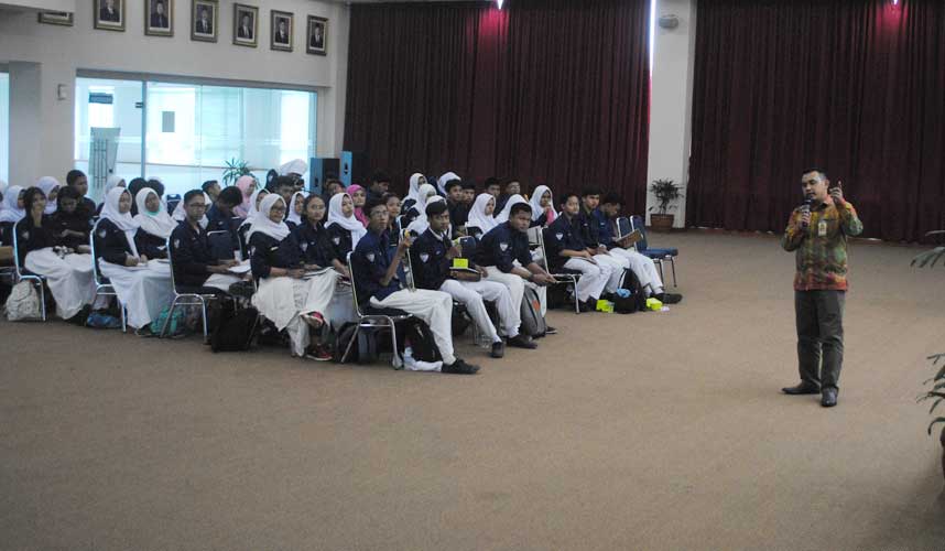 Puluhan Pelajar SMA Negeri 5 Depok Antusias Kunjungi KY Puluhan Pelajar SMA Negeri 5 Depok Antusias Kunjungi KY