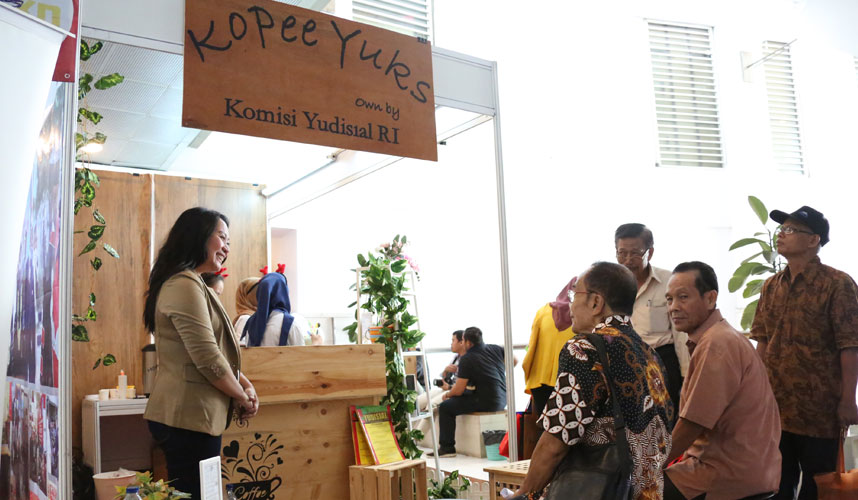 KY Ikuti Pameran Legal Expo Kemenkumham KY Ikuti Pameran Legal Expo Kemenkumham