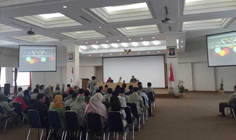 Motivator Ajak Pegawai KY Tingkatkan Semangat Kerja Motivator Ajak Pegawai KY Tingkatkan Semangat Kerja