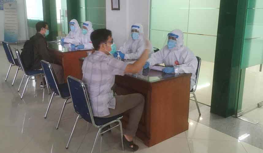 Cegah Penyebaran Covid-19, Pegawai KY Jalani Rapid dan Swab Test Cegah Penyebaran Covid-19, Pegawai KY Jalani Rapid dan Swab Test