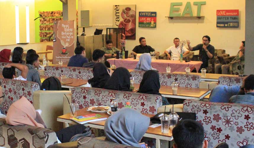 KY Ajak Sobat Muda Bandung Ciptakan Visualisasi Peradilan Bersih KY Ajak Sobat Muda Bandung Ciptakan Visualisasi Peradilan Bersih