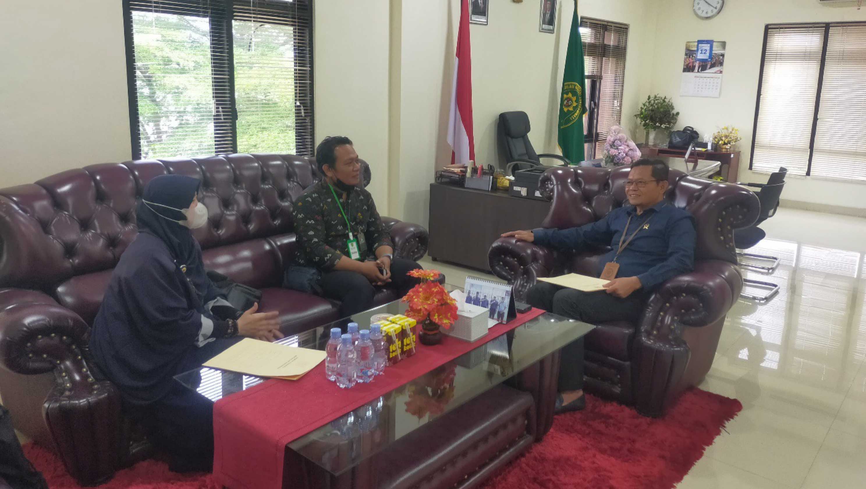 Penghubung KY Sulsel Kunjungi PN Sungguminasa Penghubung KY Sulsel Kunjungi PN Sungguminasa