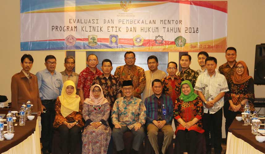 KY Gandeng Enam Perguruan Tinggi di Program Klinik Etik KY Gandeng Enam Perguruan Tinggi di Program Klinik Etik