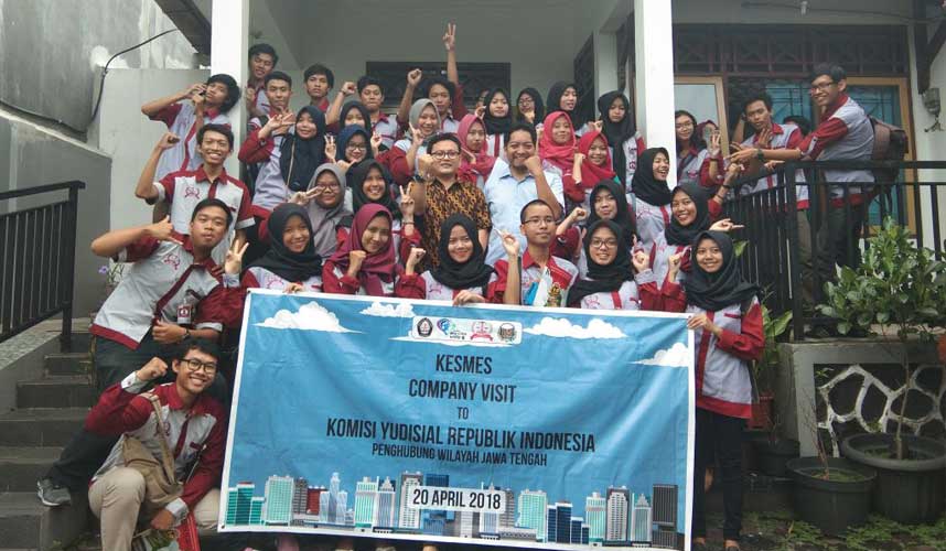 Kesmes Undip Kunjungi Penghubung KY Jateng Kesmes Undip Kunjungi Penghubung KY Jateng