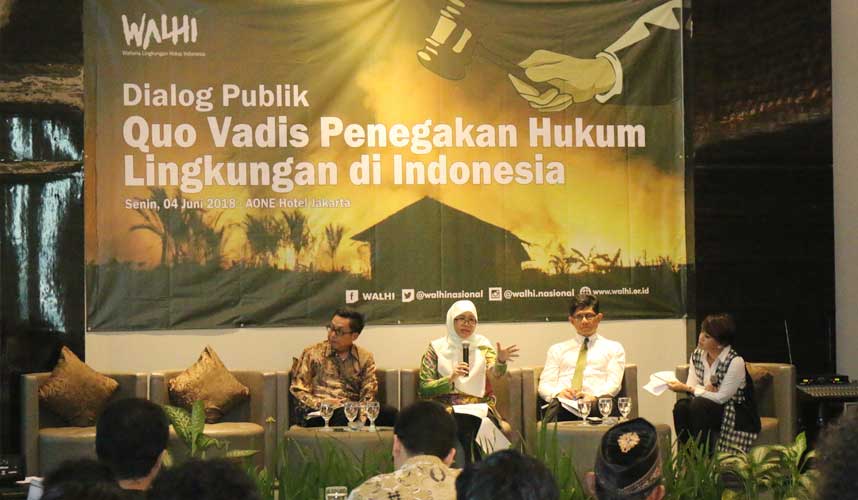 Dua Permasalahan Penegakan Hukum Lingkungan di Indonesia Dua Permasalahan Penegakan Hukum Lingkungan di Indonesia