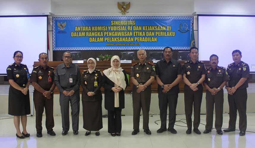 KY Gandeng Kejaksaan Wujudkan Peradilan Bersih