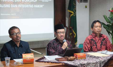 KY Harap Ada Peningkatan Kepercayaan Publik terhadap Hakim KY Harap Ada Peningkatan Kepercayaan Publik terhadap Hakim