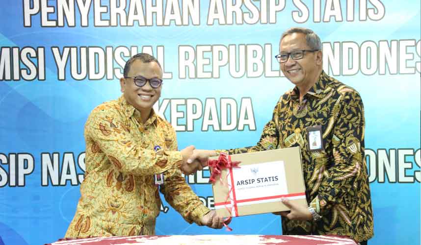 KY Serahkan Arsip Statis kepada ANRI KY Serahkan Arsip Statis kepada ANRI