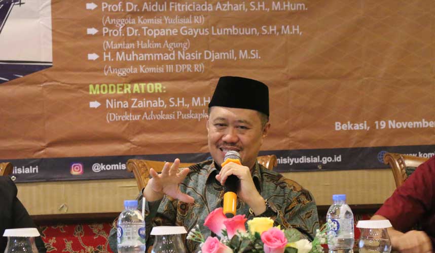 Belajar dari Model Manajemen Hakim Negara Lain Belajar dari Model Manajemen Hakim Negara Lain