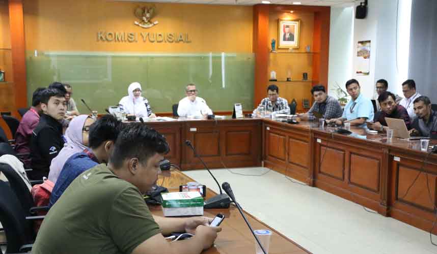 KY Paparkan Penanganan Laporan Masyarakat dan Capaian Kinerja Lainnya di Tahun 2019 KY Paparkan Penanganan Laporan Masyarakat dan Capaian Kinerja Lainnya di Tahun 2019