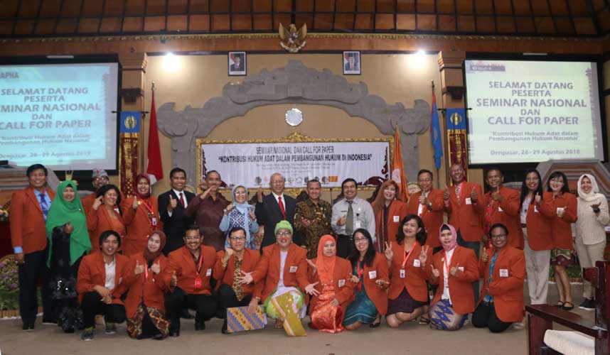 KY Dorong Penguatan Hukum Adat di Indonesia KY Dorong Penguatan Hukum Adat di Indonesia
