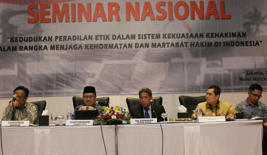 KY Lembaga Mandiri dan Bebas dari Intervensi KY Lembaga Mandiri dan Bebas dari Intervensi
