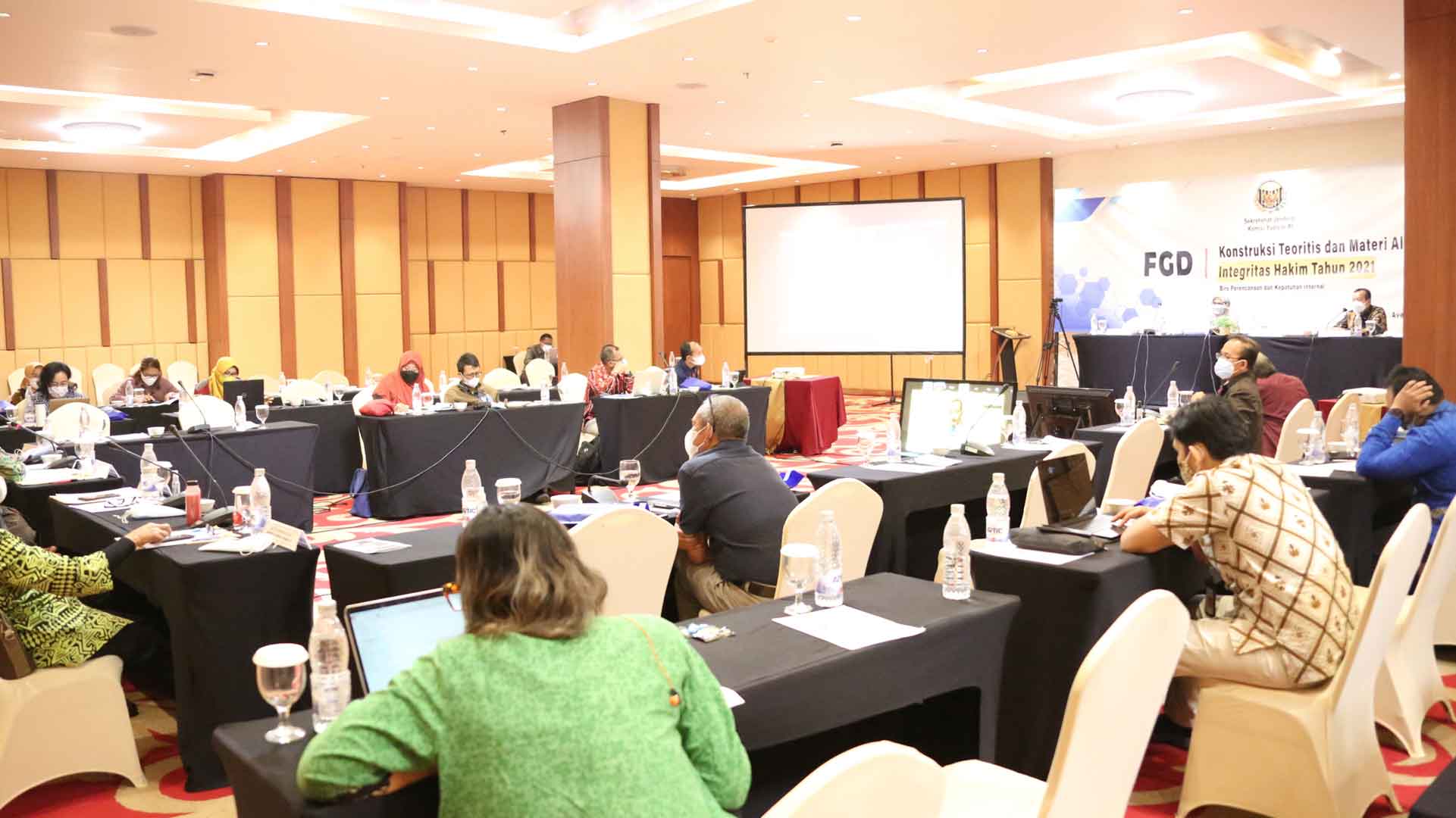 KY Dukung Agenda Nasional dalam Program Peningkatan Integritas dan Pengawasan Hakim KY Dukung Agenda Nasional dalam Program Peningkatan Integritas dan Pengawasan Hakim