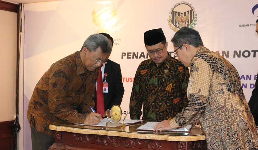 Perkuat Pengawasan Internal, KY Teken MoU dengan BPKP Perkuat Pengawasan Internal, KY Teken MoU dengan BPKP