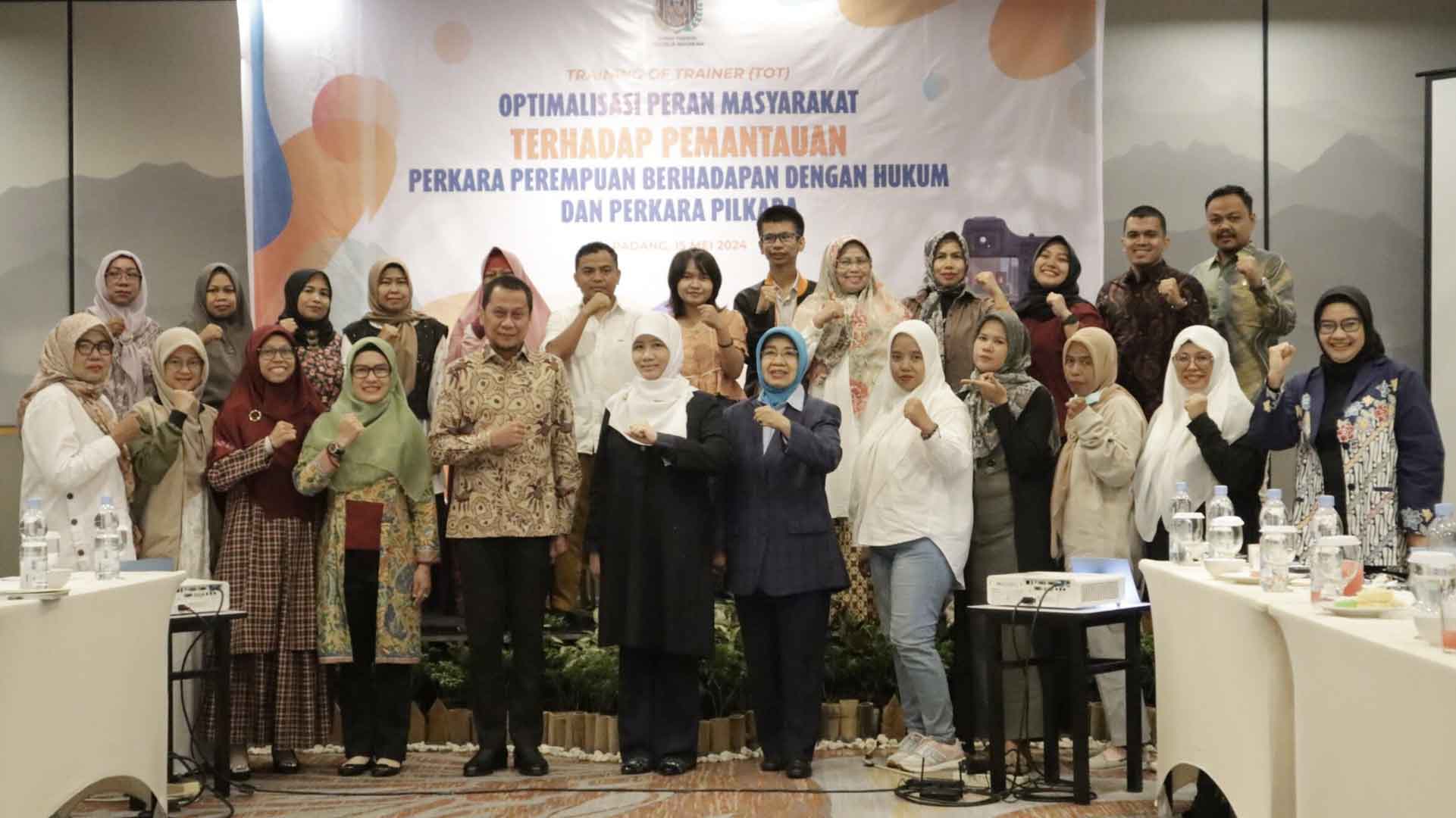 KY Beri Pemahaman Pendamping lewat ToT Pemantauan Perkara PBH KY Beri Pemahaman Pendamping lewat ToT Pemantauan Perkara PBH