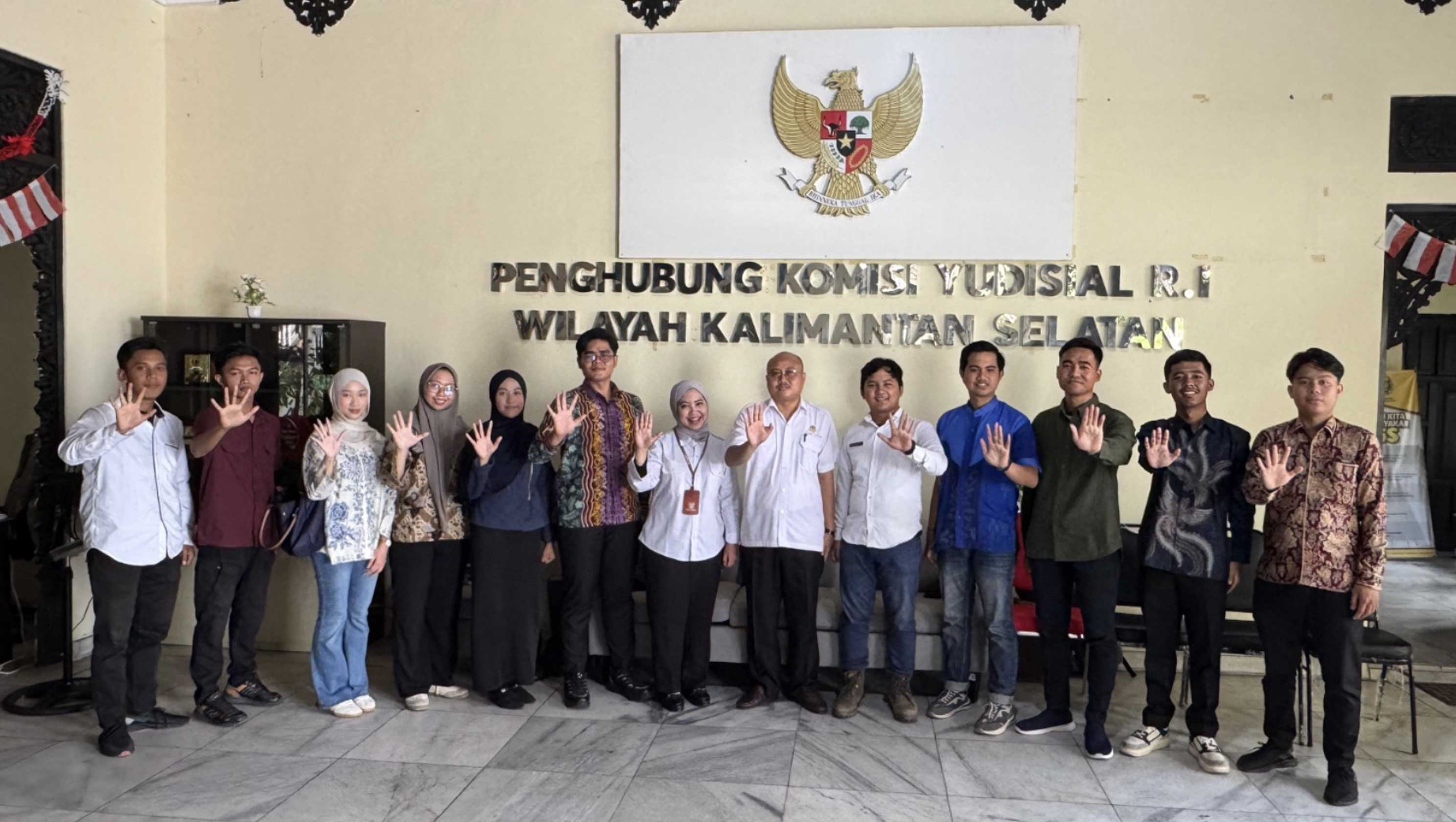 Penghubung KY Kalsel Terima Audiensi Tim Rekam Sidang KPK Kalsel Penghubung KY Kalsel Terima Audiensi Tim Rekam Sidang KPK Kalsel