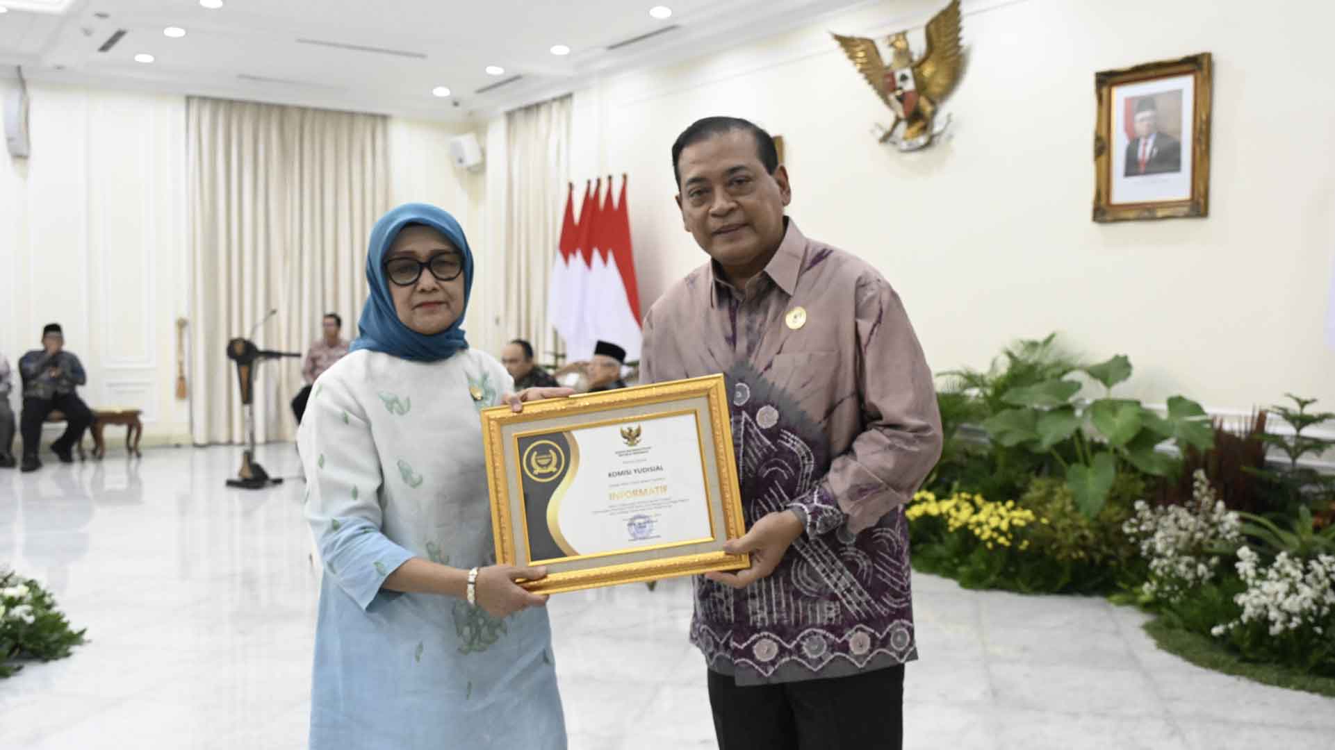 KY Raih Predikat “Informatif” pada Anugerah Keterbukaan Informasi Publik 2023