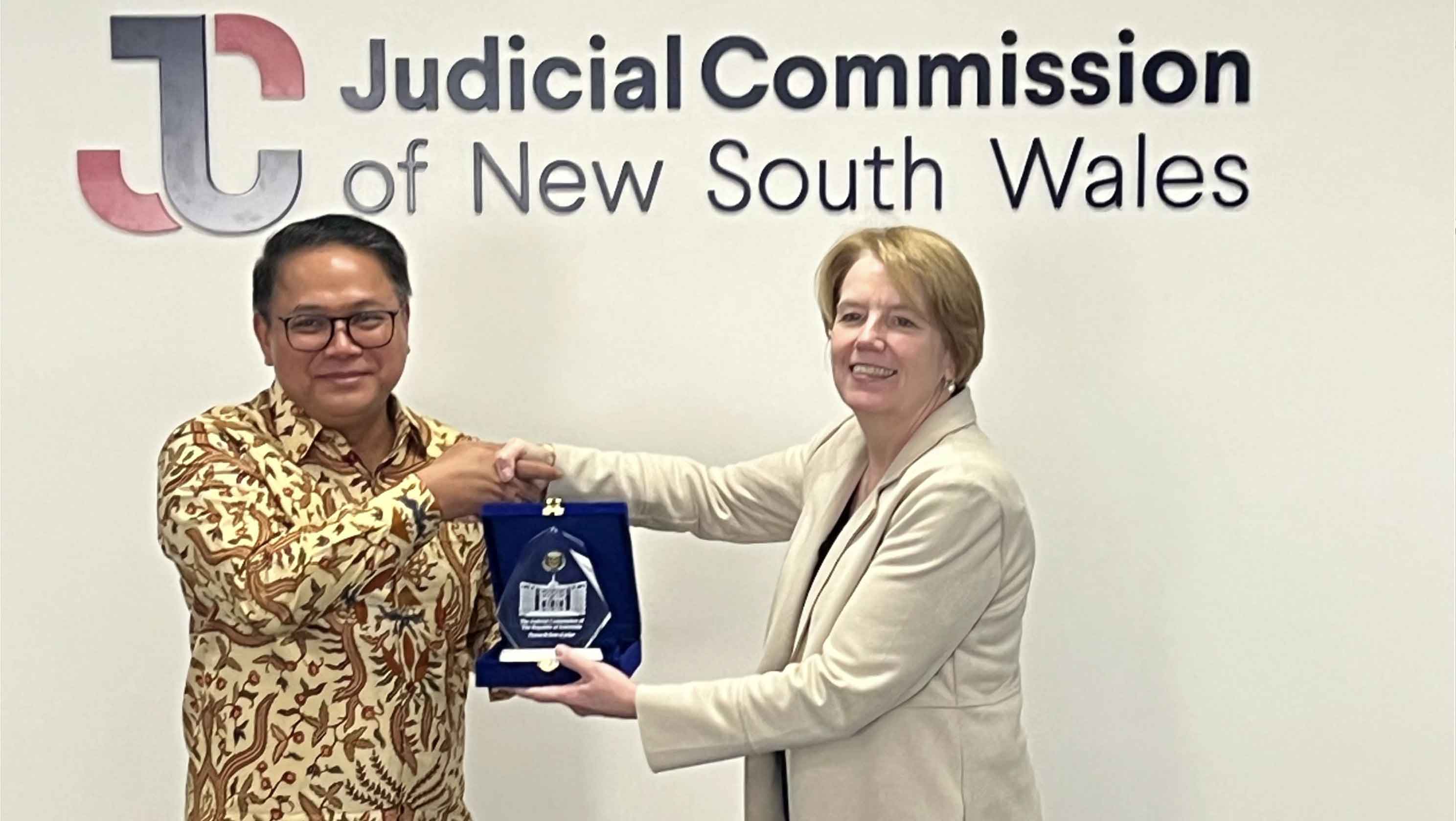 Isu Kesehatan Mental Hakim dan Pengelolaan Sistem Informasi Jadi Perhatian KY New South Wales
