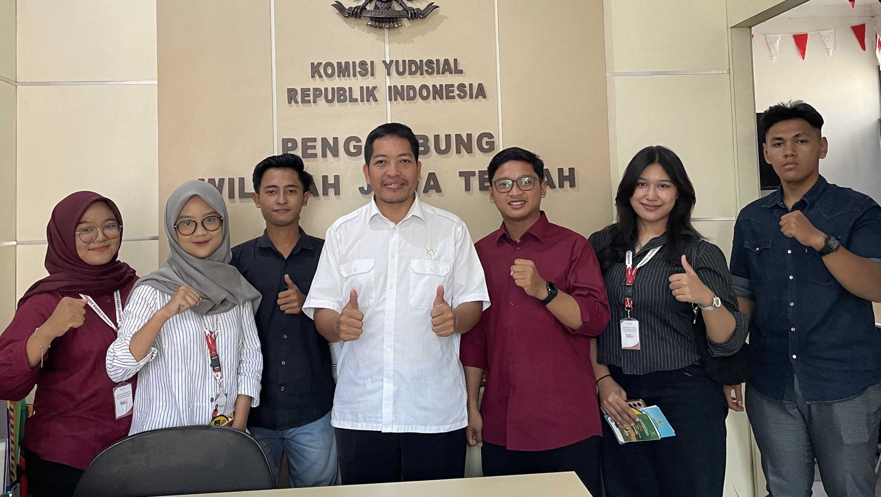 BEM FH UMK Kudus Kunjungi Penghubung KY Jateng BEM FH UMK Kudus Kunjungi Penghubung KY Jateng
