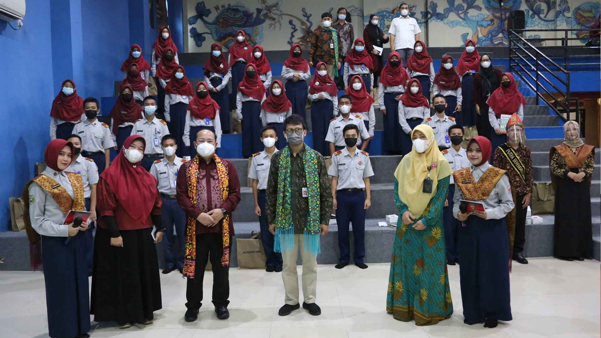 Peran Serta Pelajar Menjaga Integritas Hakim dengan Membentuk Karakter Diri Sendiri Peran Serta Pelajar Menjaga Integritas Hakim dengan Membentuk Karakter Diri Sendiri