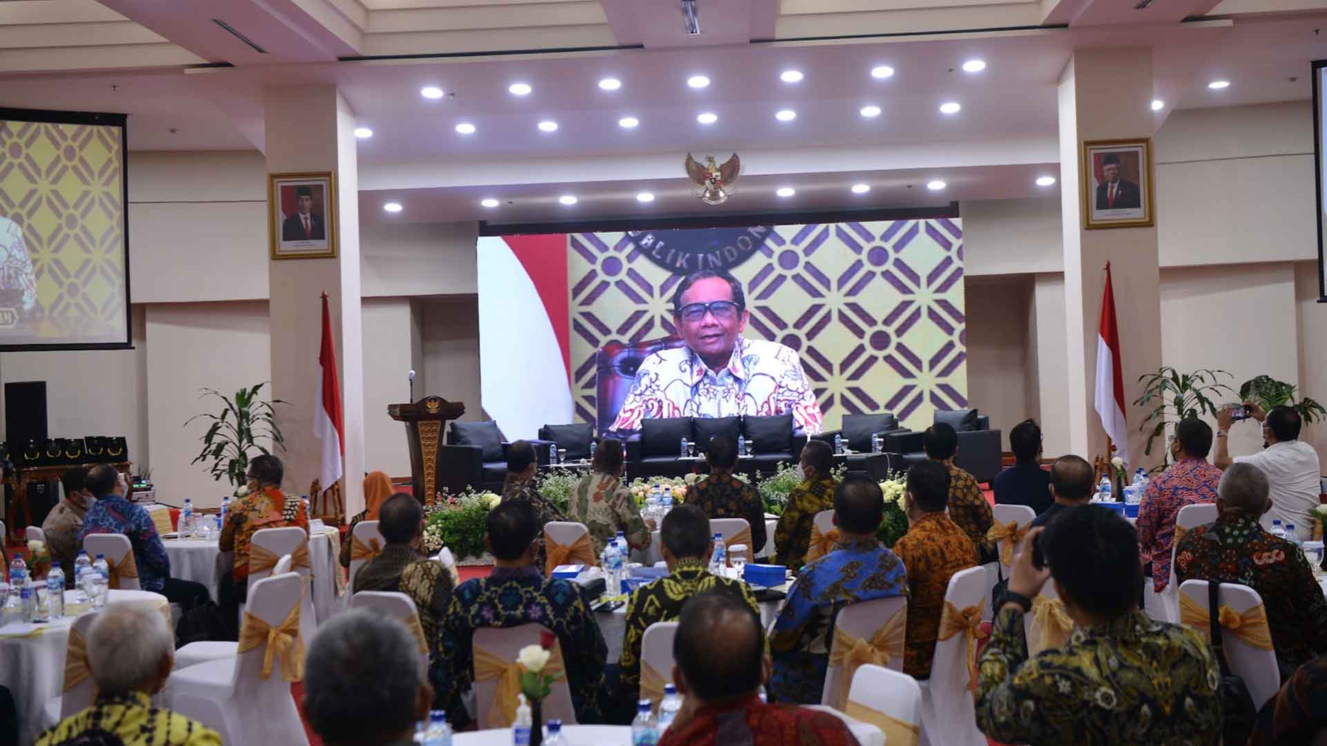 Mahfud MD: Kontribusi KY Mendorong Perubahan Pelaksanaan Kekuasaan Kehakiman Mahfud MD: Kontribusi KY Mendorong Perubahan Pelaksanaan Kekuasaan Kehakiman
