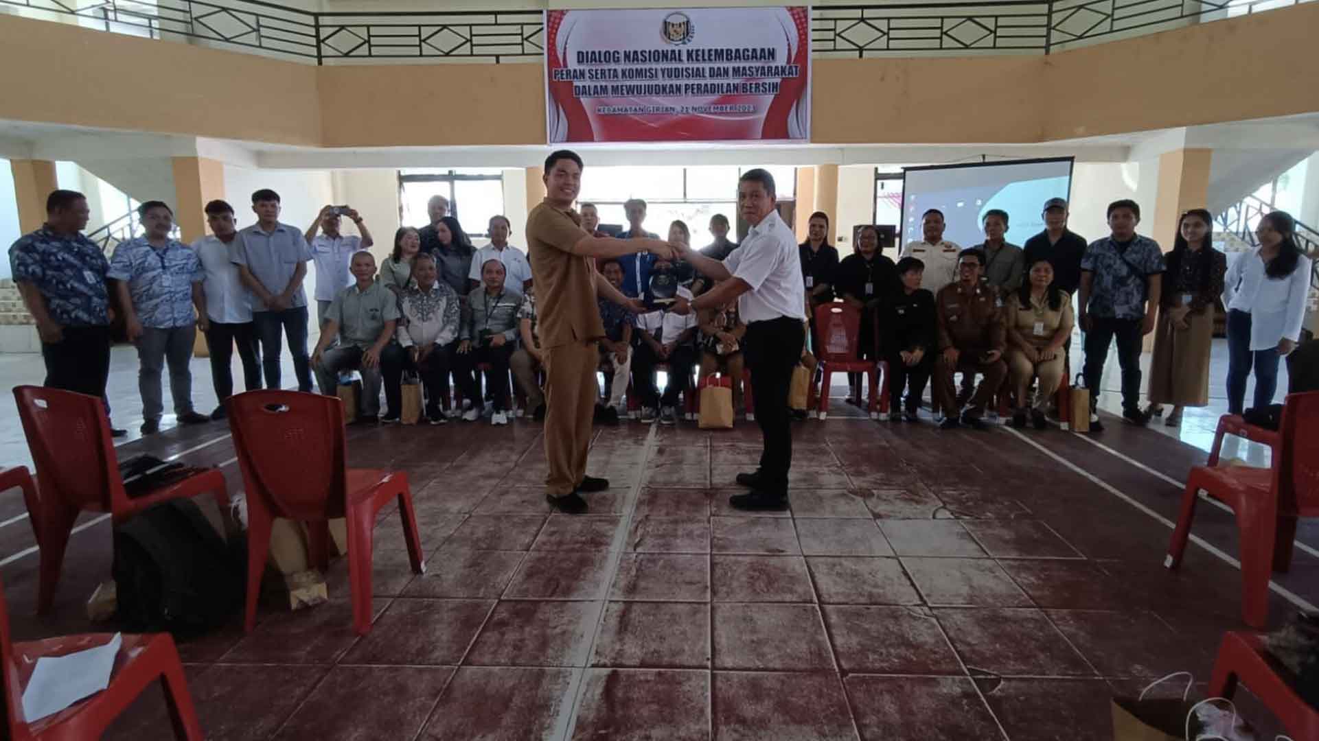 Penghubung KY Sulut Harap Partisipasi Warga Bitung Awasi Peradilan Penghubung KY Sulut Harap Partisipasi Warga Bitung Awasi Peradilan