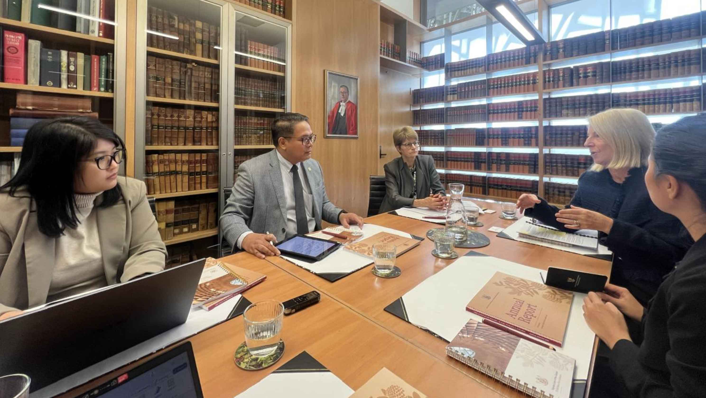 KY Kunjungi Supreme Court of New Zealand Bahas Perbedaan Teknis Yudisial dan Pelanggaran Perilaku Hakim