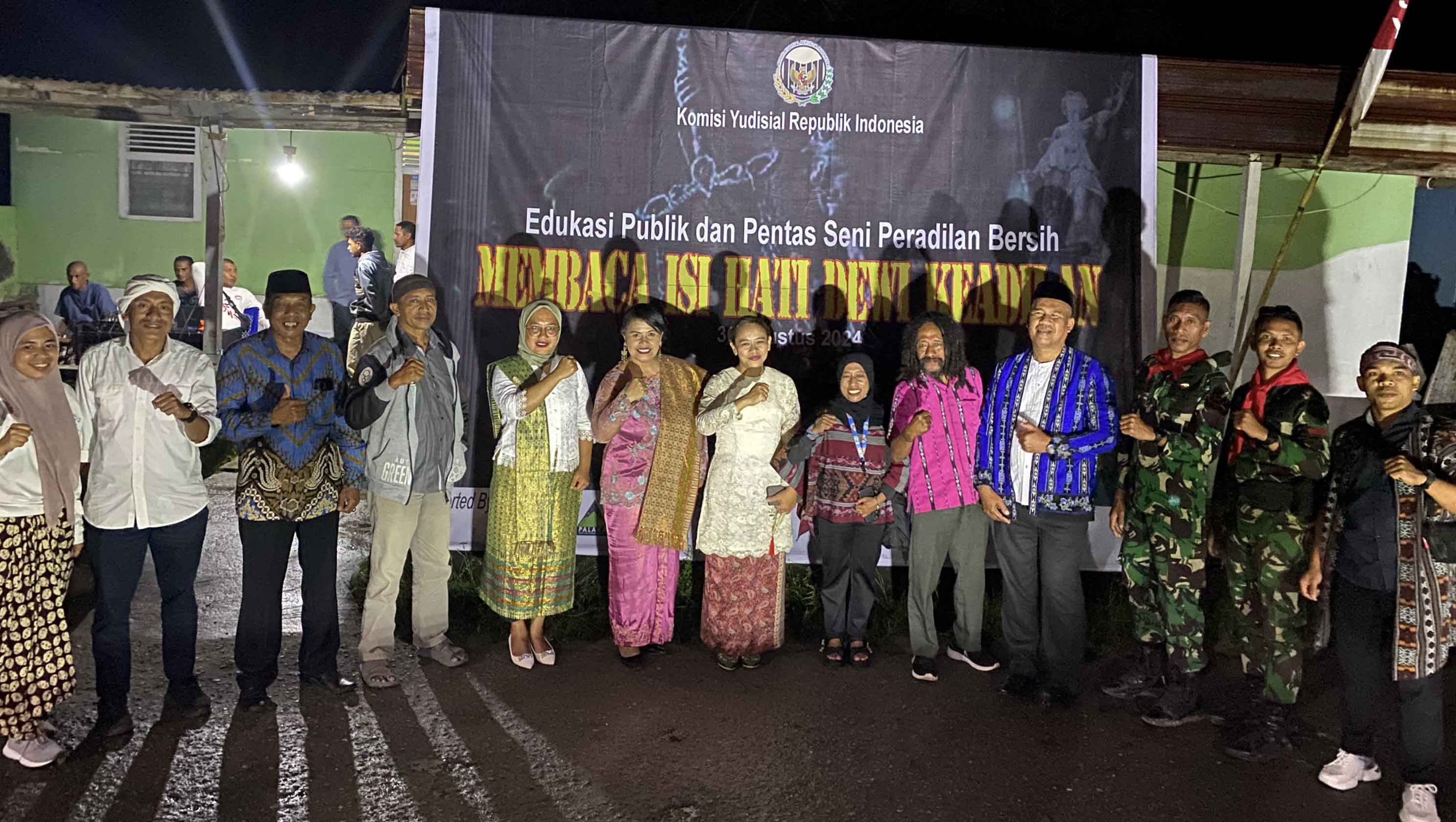 Kenalkan Tugas KY, Penghubung KY Maluku Gelar Pentas Seni