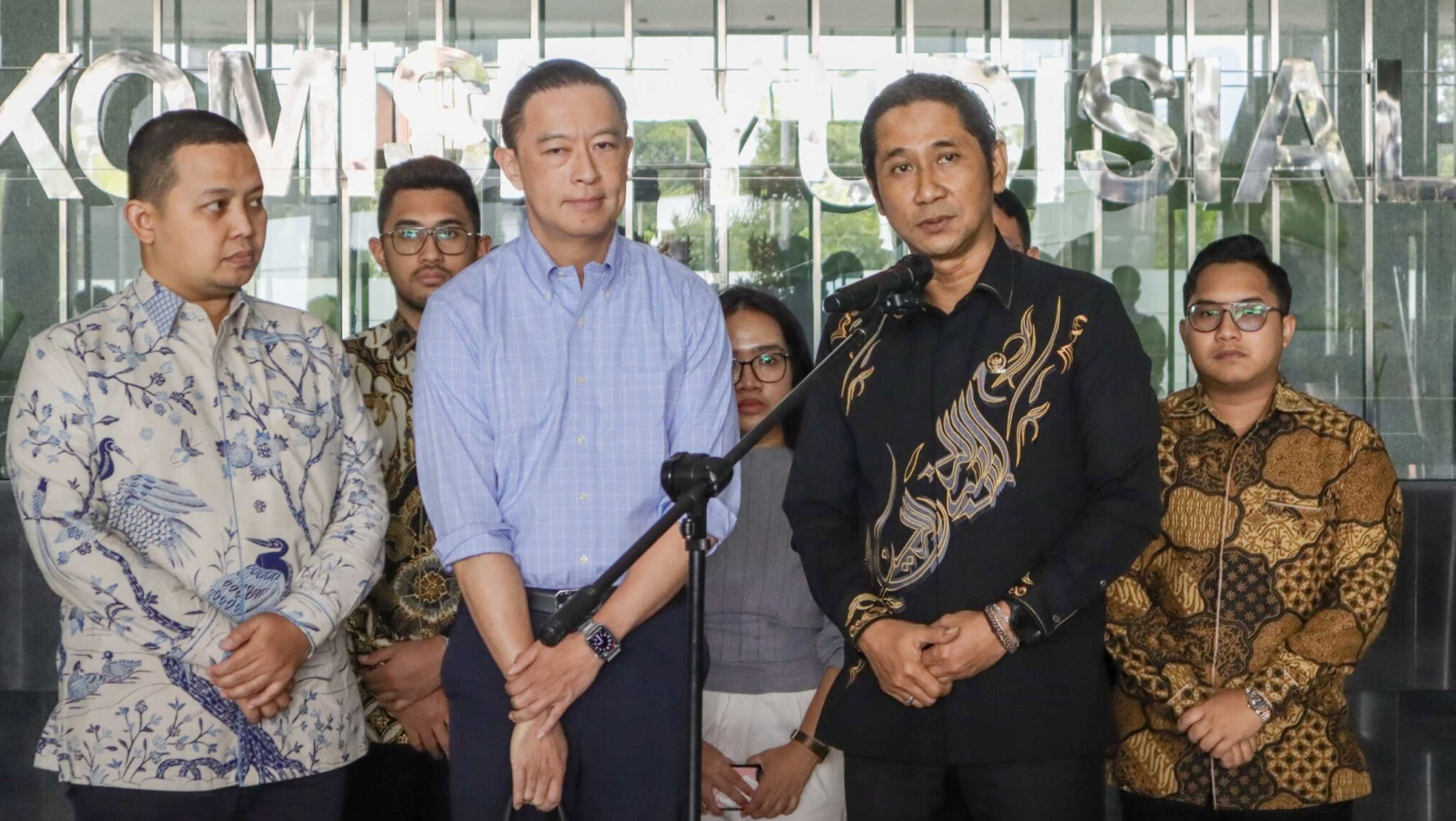 KY Akan Periksa Majelis Hakim Kasus TTL KY Akan Periksa Majelis Hakim Kasus TTL