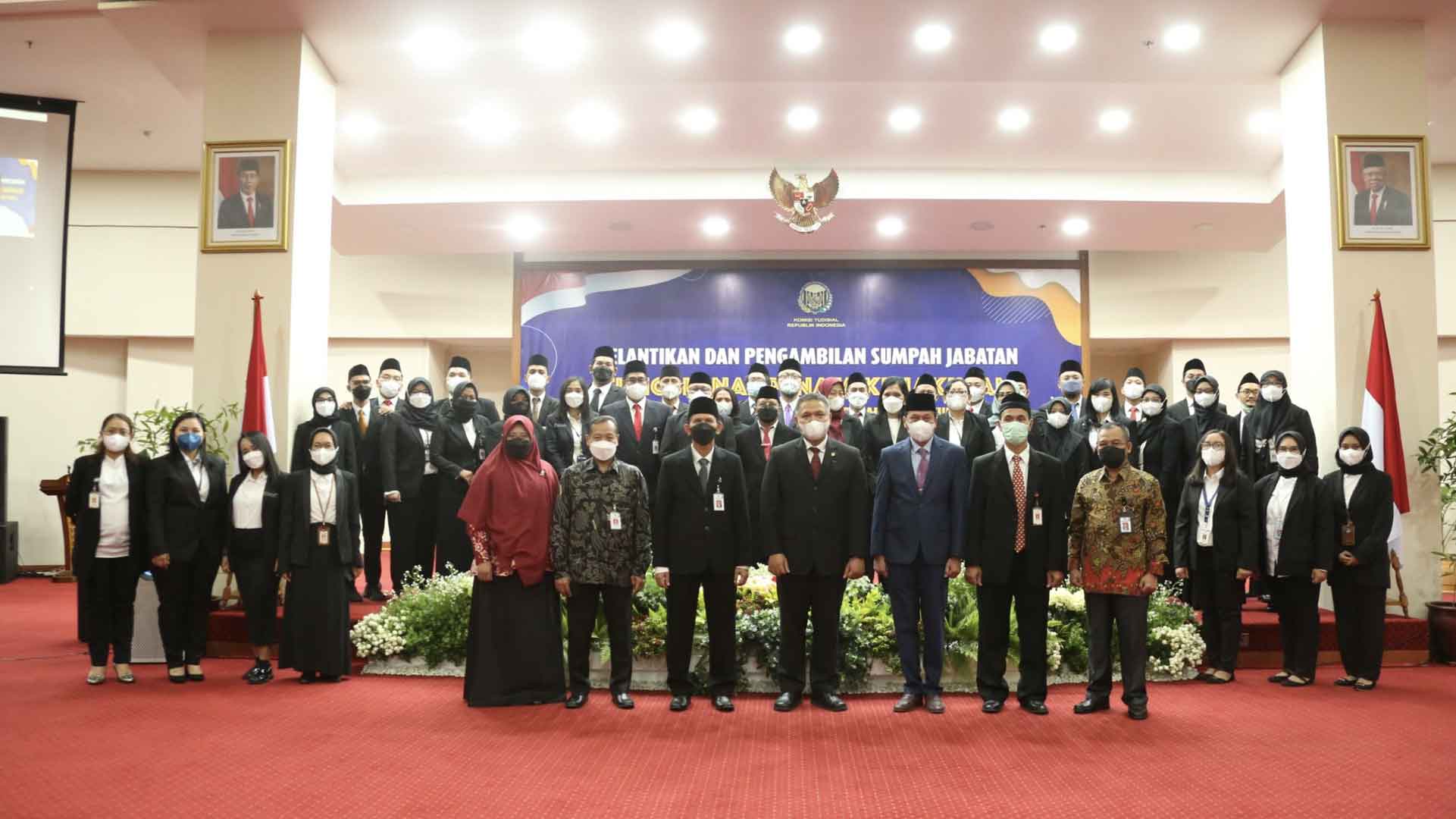 Sekjen KY Lantik 54 Orang Pejabat Fungsional Penata Kehakiman