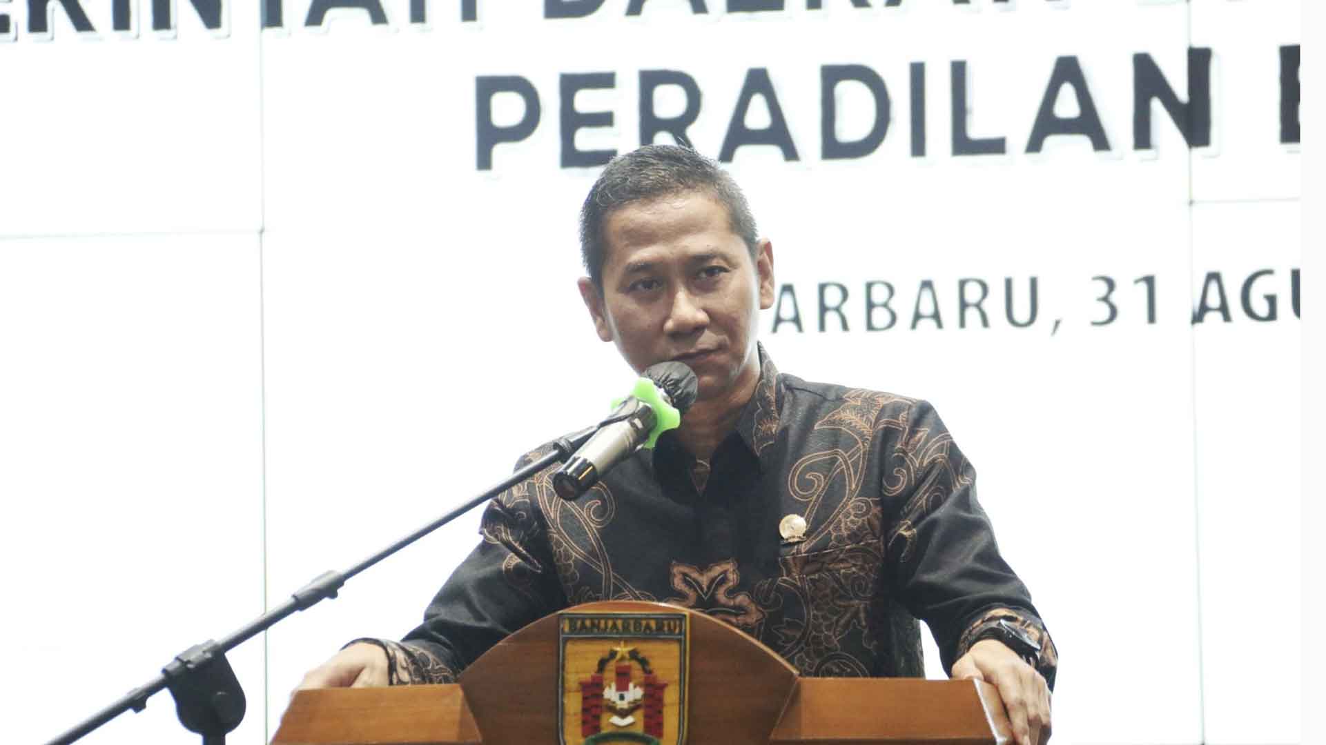 Perilaku Hakim Harus di Atas Rata-Rata Standar Umum Perilaku Hakim Harus di Atas Rata-Rata Standar Umum