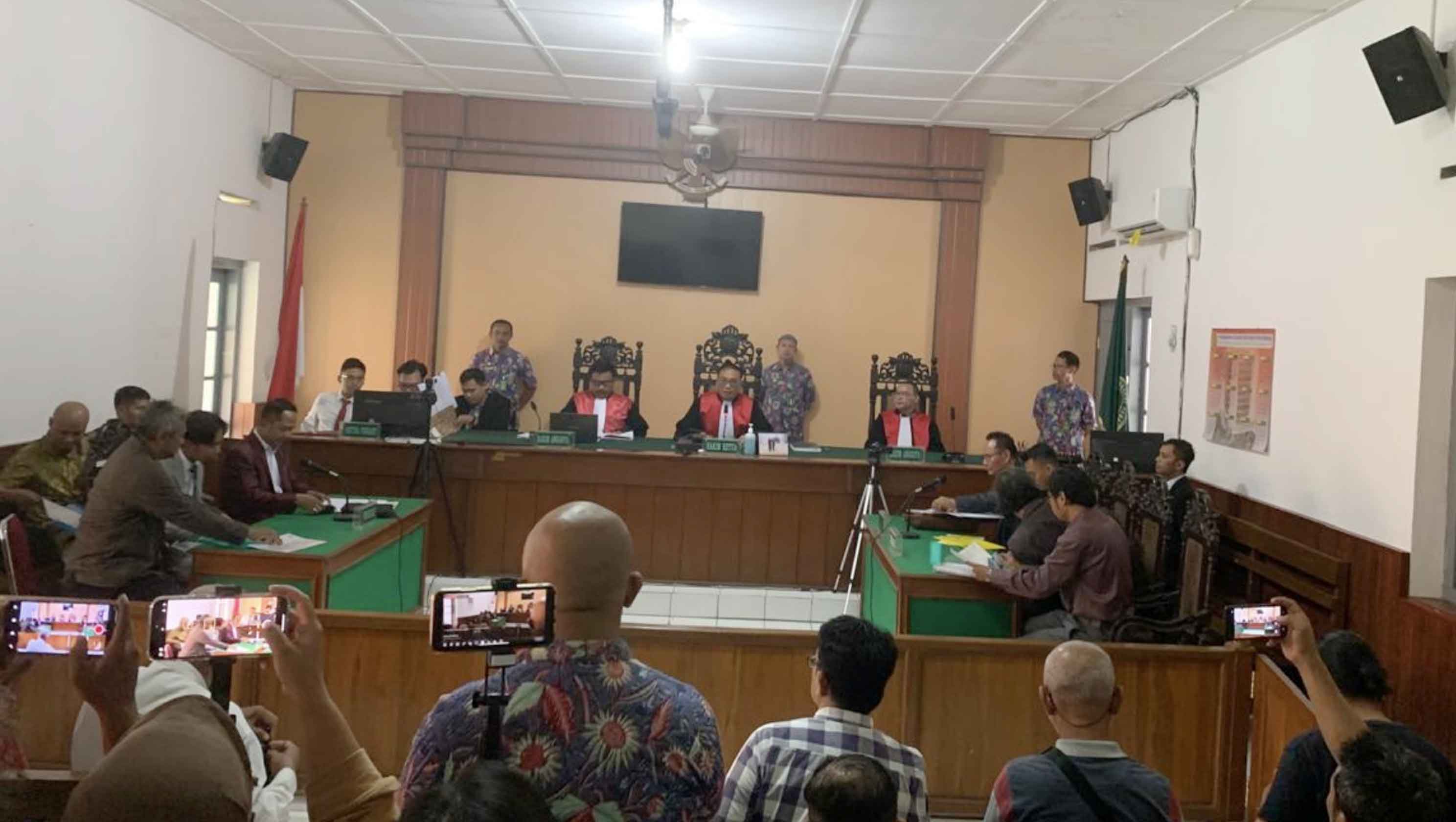 KY Pantau Sidang Perdana Dugaan Ijazah Palsu Jokowi dan Wanprestasi Mobil Esemka di PN Surakarta