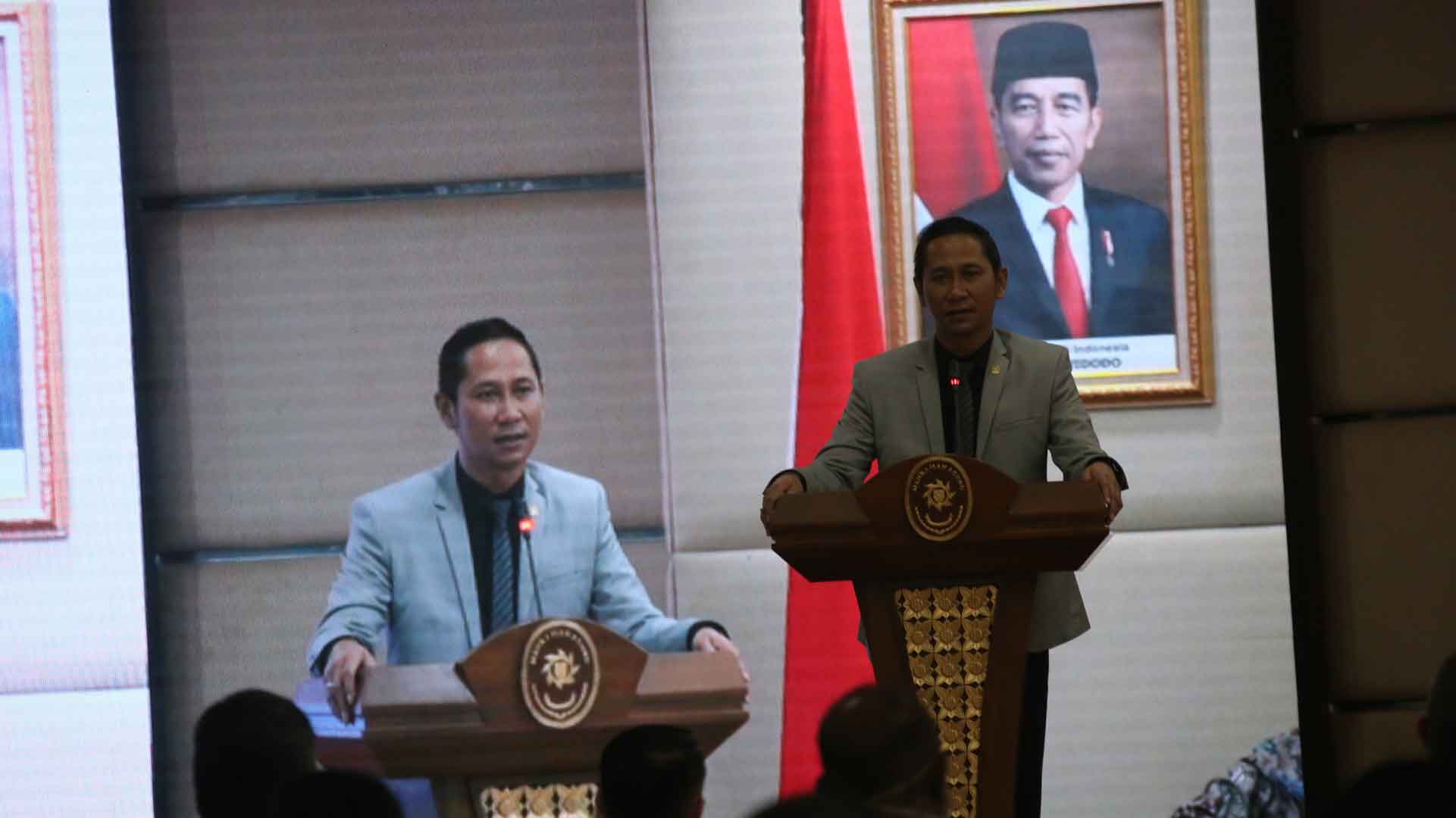 Ketua KY Memberi Semangat Peserta Seleksi Kualitas CHA dan Calon Hakim ad hoc Tipikor di MA Ketua KY Memberi Semangat Peserta Seleksi Kualitas CHA dan Calon Hakim ad hoc Tipikor di MA