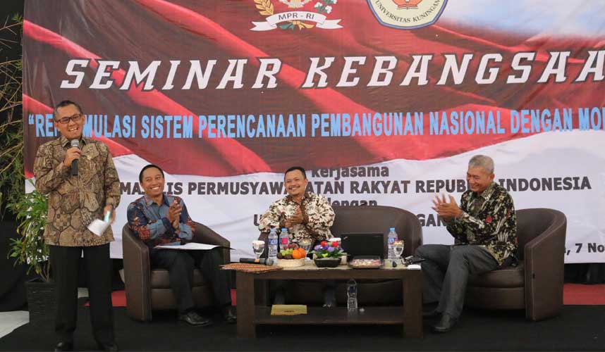 Politik Hukum Pengaruhi Pembangunan Nasional Politik Hukum Pengaruhi Pembangunan Nasional