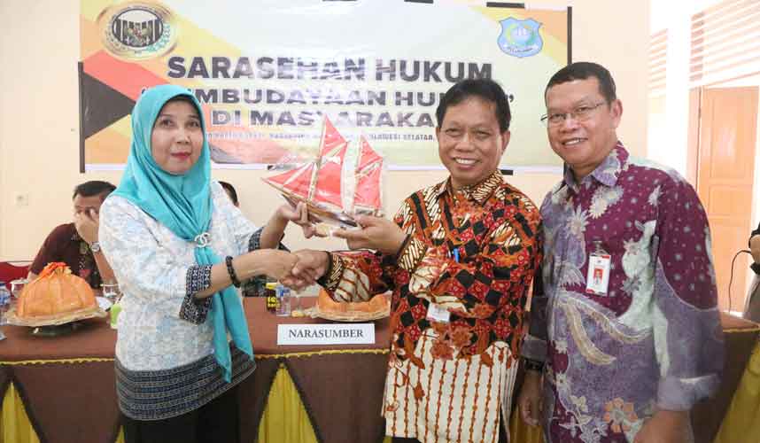 Melalui PPIH, KY Ajak Masyarakat Bulukumba Tumbuhkan Kesadaran Hukum Melalui PPIH, KY Ajak Masyarakat Bulukumba Tumbuhkan Kesadaran Hukum