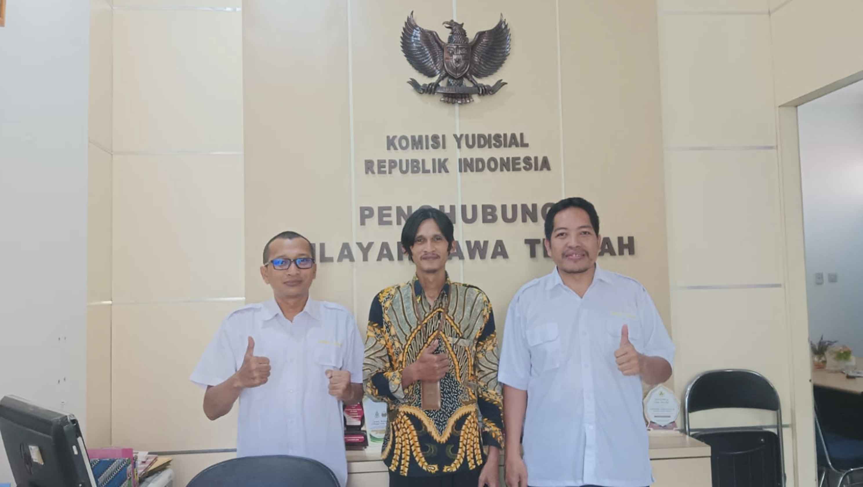 Penghubung KY Jateng Sambut Baik Kolaborasi UPTD PPA Jateng untuk Pengawasan Kasus Kekerasan Perempuan dan Anak Penghubung KY Jateng Sambut Baik Kolaborasi UPTD PPA Jateng untuk Pengawasan Kasus Kekerasan Perempuan dan Anak