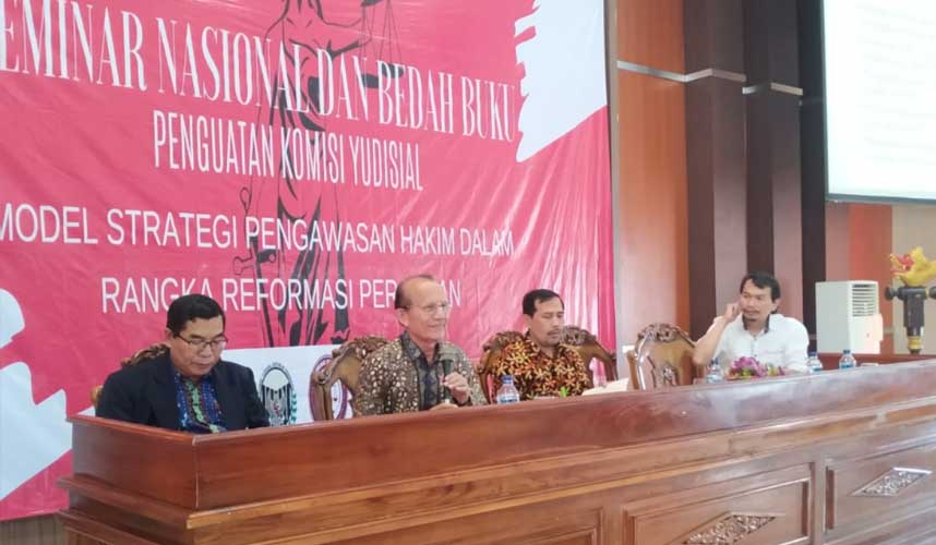 Hakim Kunci Terwujudnya Peradilan Bersih Hakim Kunci Terwujudnya Peradilan Bersih