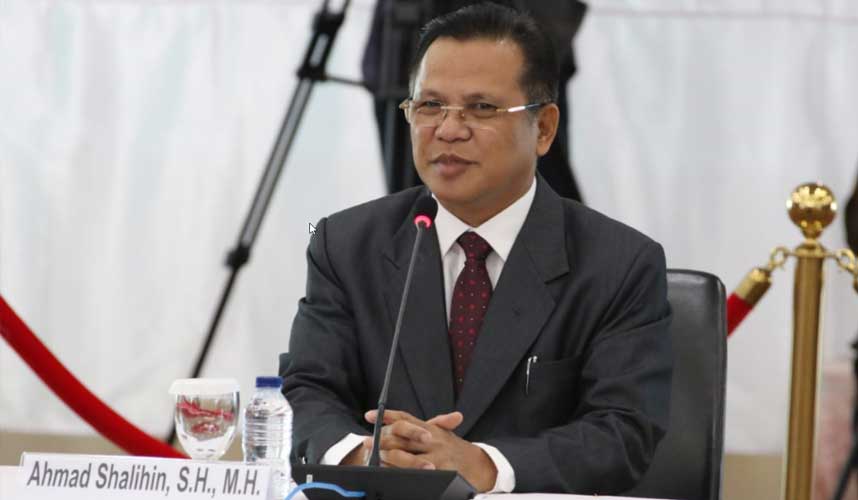 CHA Ahmad Shalihin: Hakim Harus Pelajari Hukum yang Berlaku CHA Ahmad Shalihin: Hakim Harus Pelajari Hukum yang Berlaku