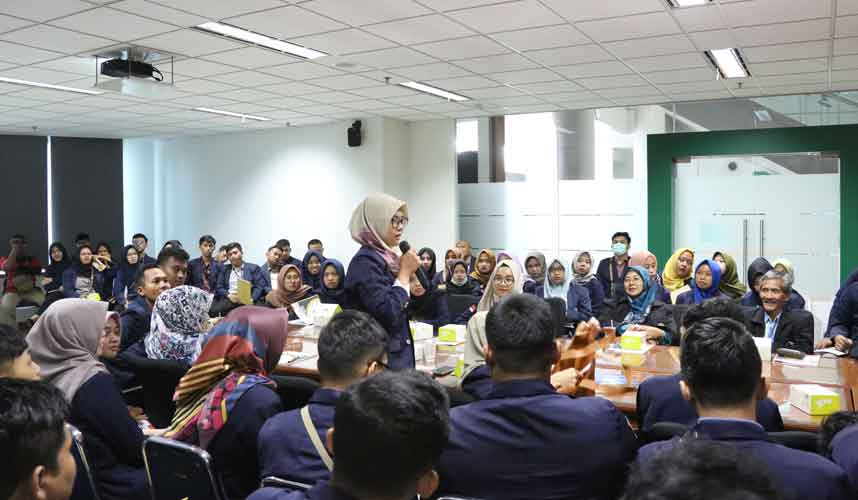 Ratusan Mahasiswa FH UMMGL Kunjungi KY Ratusan Mahasiswa FH UMMGL Kunjungi KY