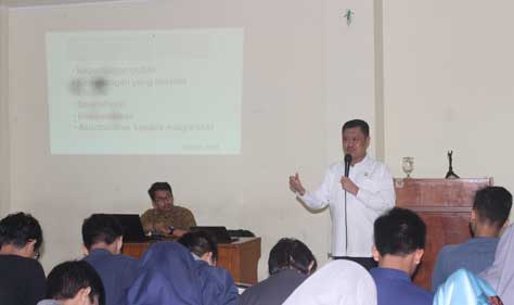 KY adalah Lembaga Negara Mandiri dan Independen KY adalah Lembaga Negara Mandiri dan Independen