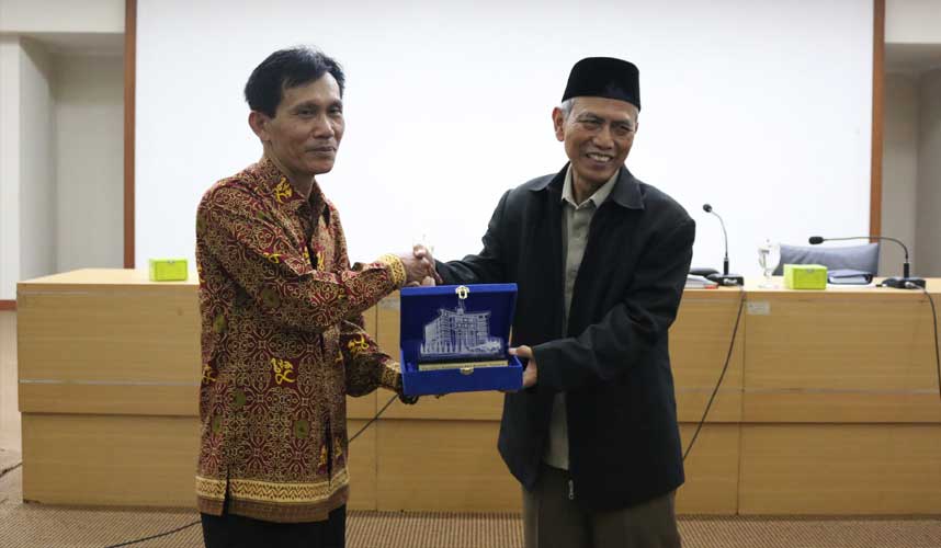 Mahasiswa FH Berperan Wujudkan Peradilan Bersih Mahasiswa FH Berperan Wujudkan Peradilan Bersih