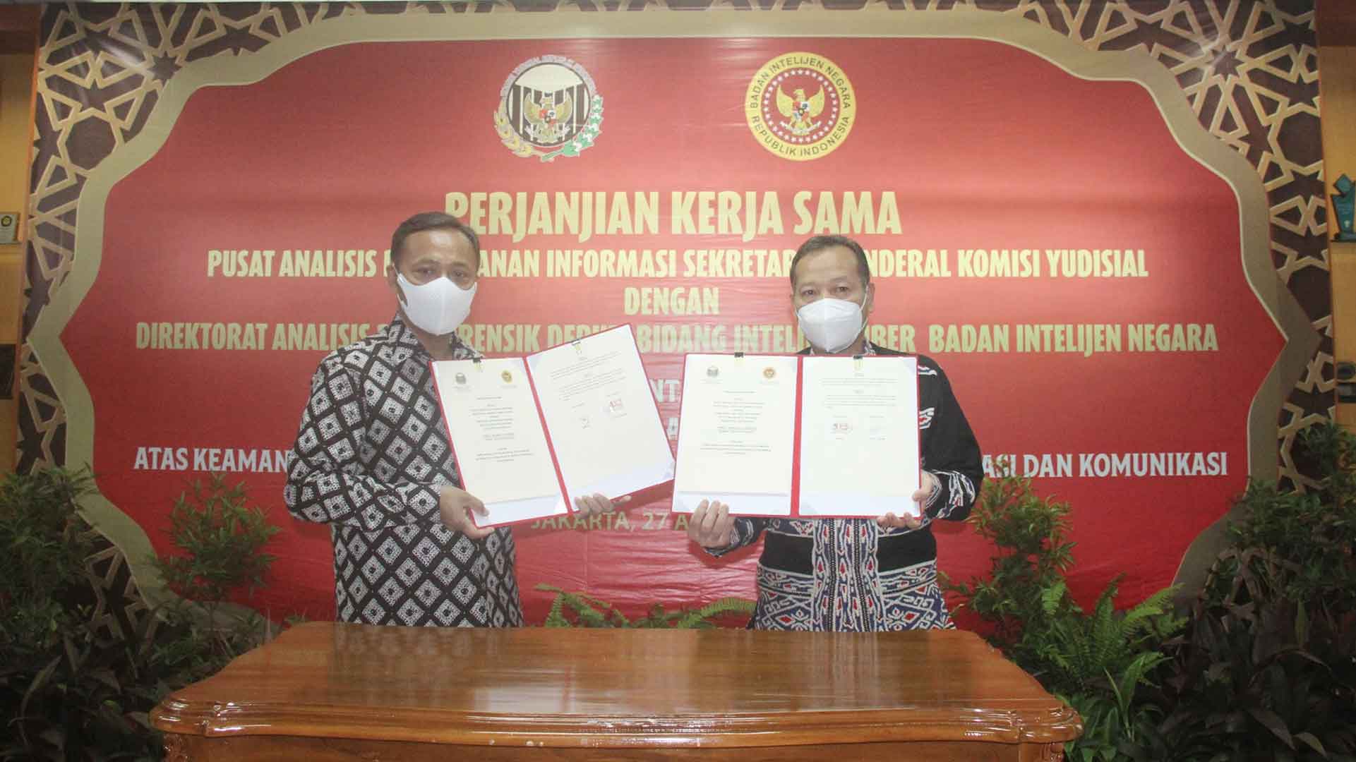 Sinergi Pemeliharaan dan Perlindungan Keamanan Informasi Sinergi Pemeliharaan dan Perlindungan Keamanan Informasi