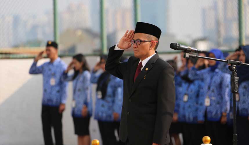 Ketua KY Pimpin Upacara Hari Pahlawan Ketua KY Pimpin Upacara Hari Pahlawan