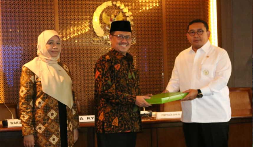 KY Usulkan Dua CHA Periode II Tahun 2017-2018 ke DPR KY Usulkan Dua CHA Periode II Tahun 2017-2018 ke DPR