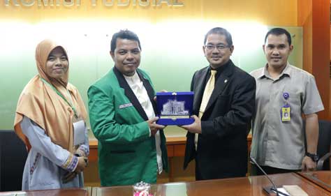 KY Terima Kunjungan Mahasiswa FASIH UINSU KY Terima Kunjungan Mahasiswa FASIH UINSU